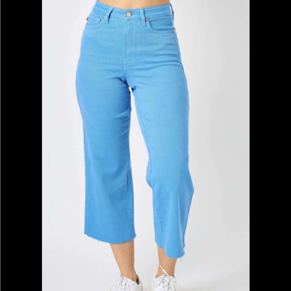 Judy Blue Wide Leg Crop high rise Garment Dyed sky Blue Jeans brand new size 28 - Picture 2 of 12
